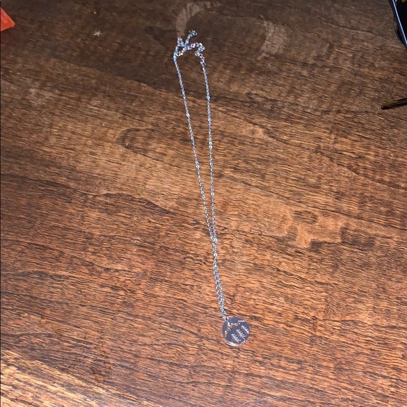 Necklace - Picture 1 of 2